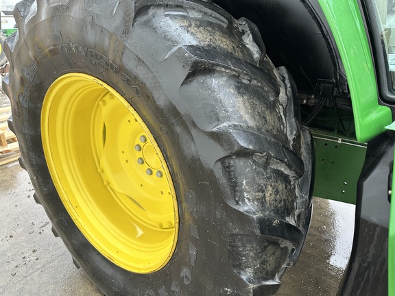 2018 John Deere 6110M Tractor