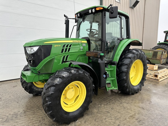 2018 John Deere 6110M Tractor