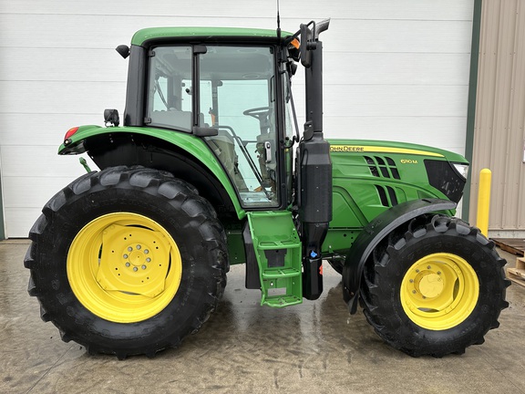 2018 John Deere 6110M Tractor