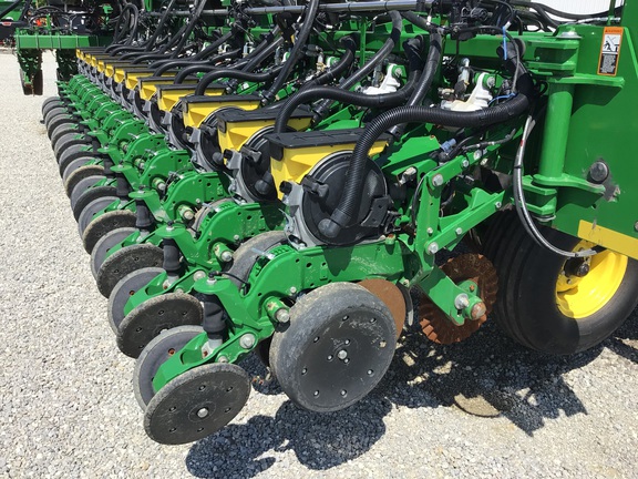 2020 John Deere DB60 Planter