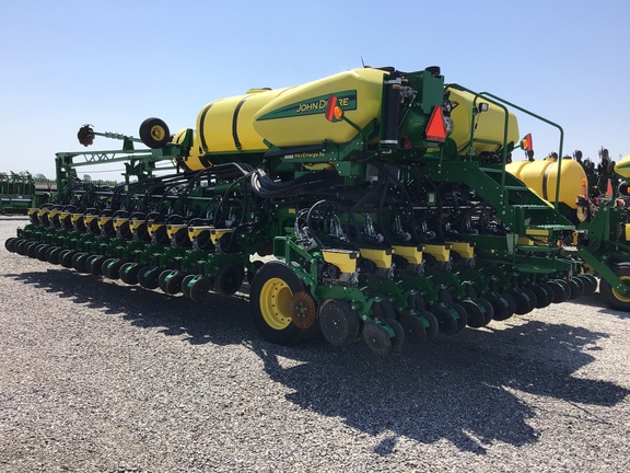 2020 John Deere DB60 Planter