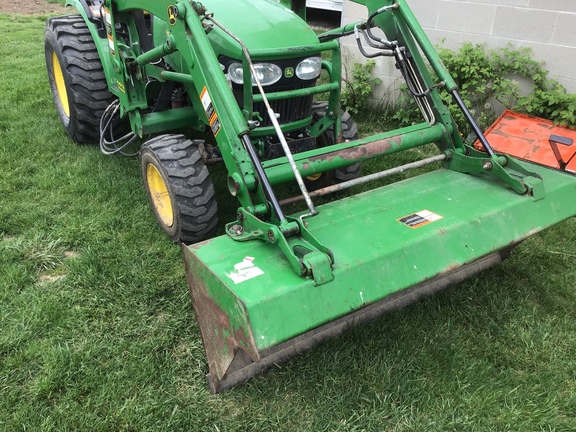 2012 John Deere 2720 CUT Tractor Compact