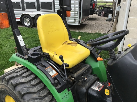 2012 John Deere 2720 CUT Tractor Compact