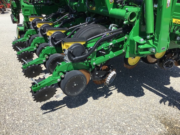 2020 John Deere 1795 Planter