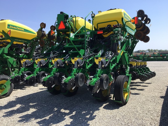 2020 John Deere 1795 Planter