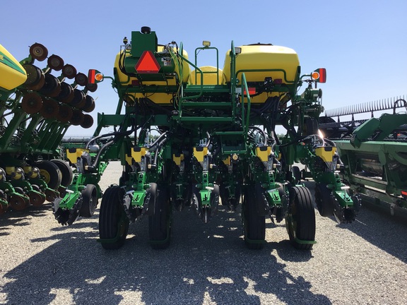 2020 John Deere 1795 Planter