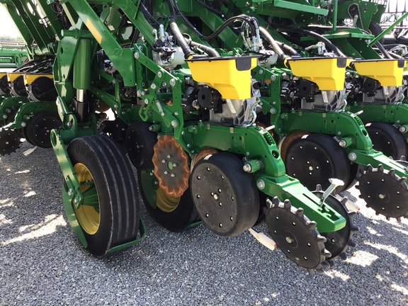 2020 John Deere 1795 Planter