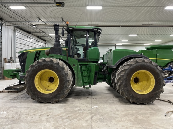 2015 John Deere 9620R Tractor 4WD