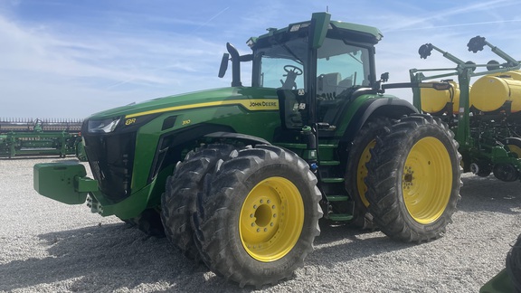 2022 John Deere 8R 310 Tractor