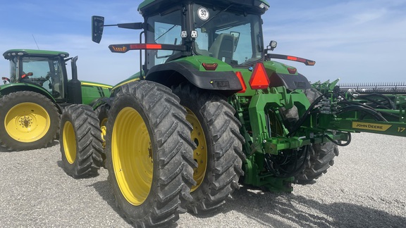 2022 John Deere 8R 310 Tractor