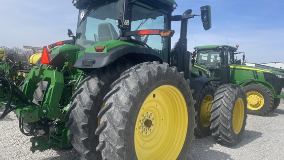 2022 John Deere 8R 310 Tractor