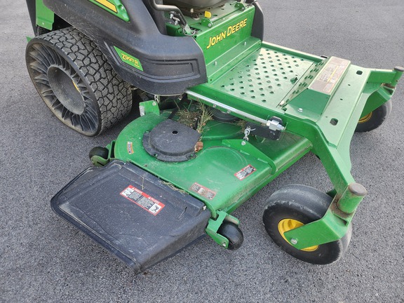 2022 John Deere Z997R Mower/Zero Turn