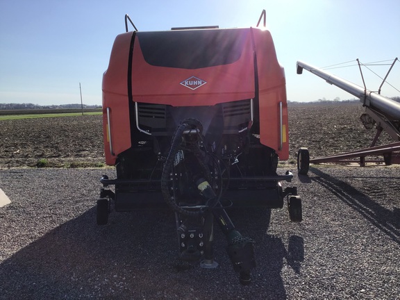 2022 Kuhn SB 890 Optifeed Baler/Big Square