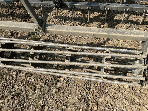 2018 John Deere 2230 Field Cultivator