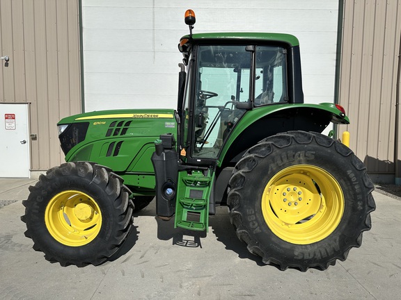 2020 John Deere 6110M Tractor