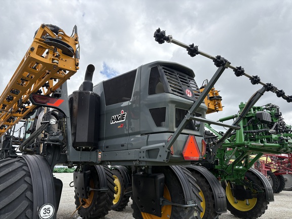 2023 Hagie STS12 Sprayer/High Clearance