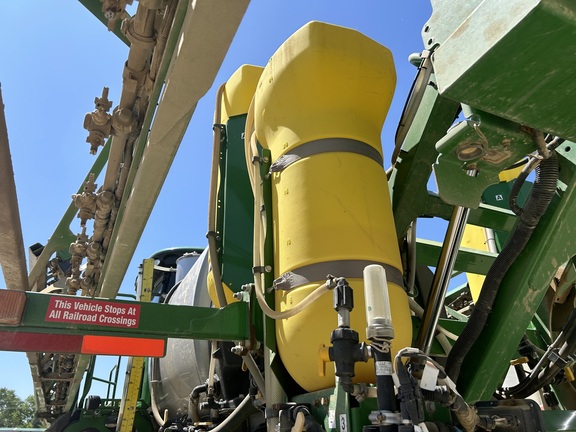 2016 John Deere R4038 Sprayer/High Clearance