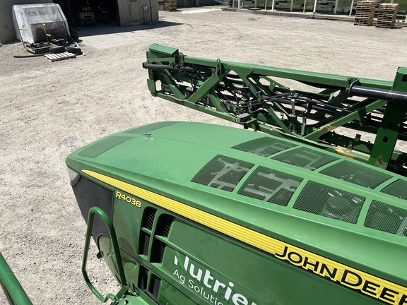 2016 John Deere R4038 Sprayer/High Clearance