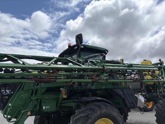 2016 John Deere R4038 Sprayer/High Clearance