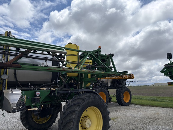 2016 John Deere R4038 Sprayer/High Clearance
