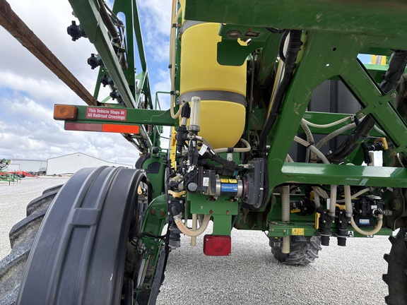 2016 John Deere R4038 Sprayer/High Clearance