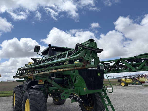 2016 John Deere R4038 Sprayer/High Clearance