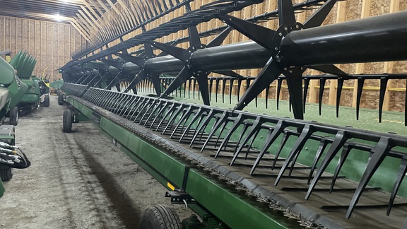 2018 John Deere 645FD Header Combine