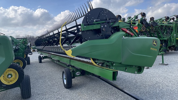 2018 John Deere 645FD Header Combine