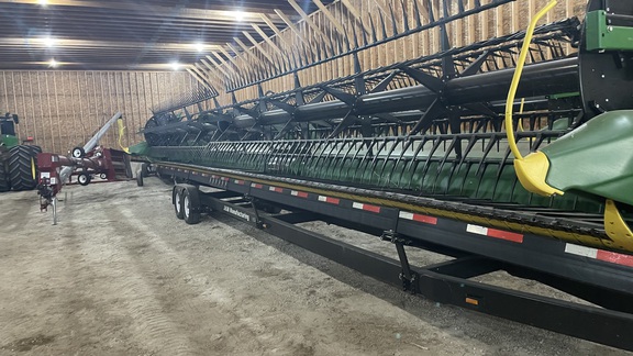 2018 John Deere 645FD Header Combine