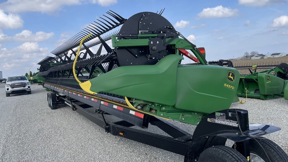 2018 John Deere 645FD Header Combine