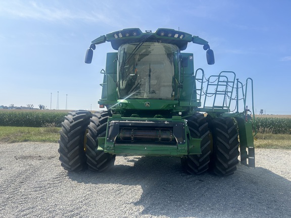 2022 John Deere S780 Combine