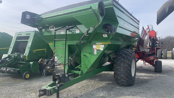 J&M 875-18 Grain Cart