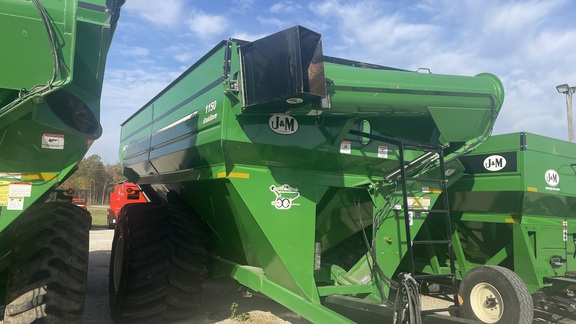 2010 J&M 1150-20 Grain Cart