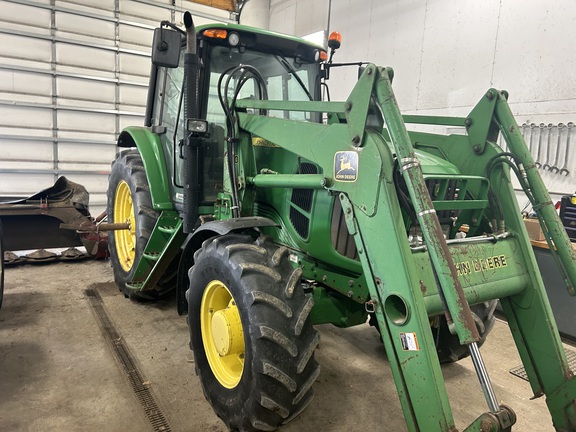 2012 John Deere 7230 Tractor