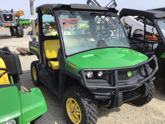 2019 John Deere XUV835M ATV