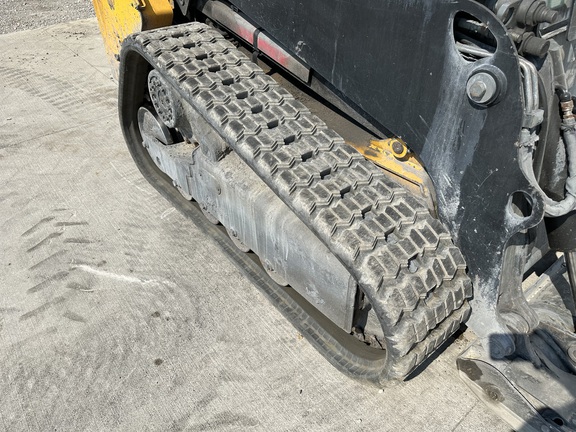 2019 JCB 215T Compact Track Loader