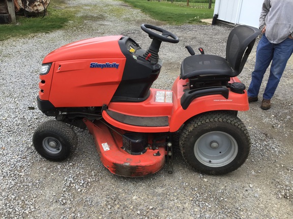 2015 Simplicity Broadmoor 23 Garden Tractor