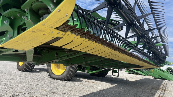 2021 John Deere RD45F Header Combine