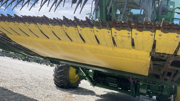 2021 John Deere RD45F Header Combine