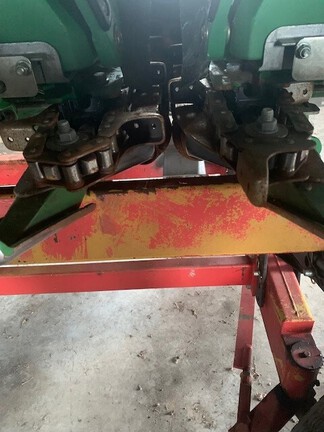 2013 John Deere 608C Header Corn Head