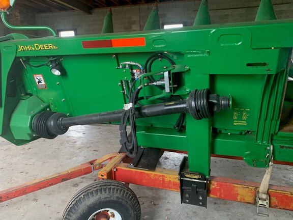 2013 John Deere 608C Header Corn Head