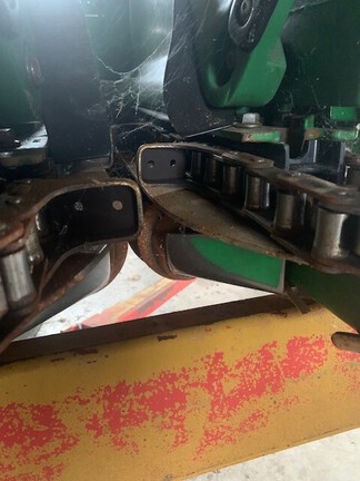 2013 John Deere 608C Header Corn Head