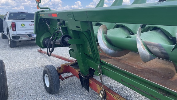 2013 John Deere 608C Header Corn Head