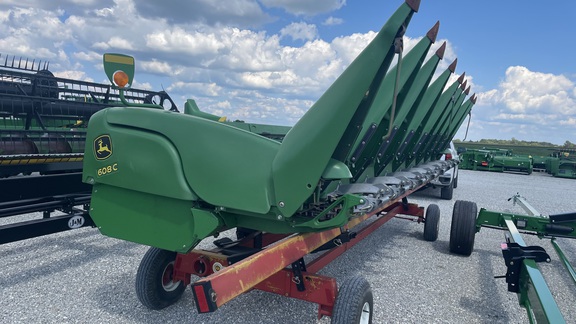 2013 John Deere 608C Header Corn Head