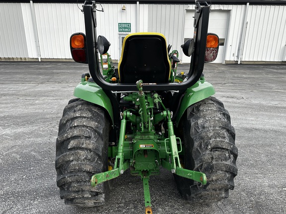 2015 John Deere 3046R Tractor Compact