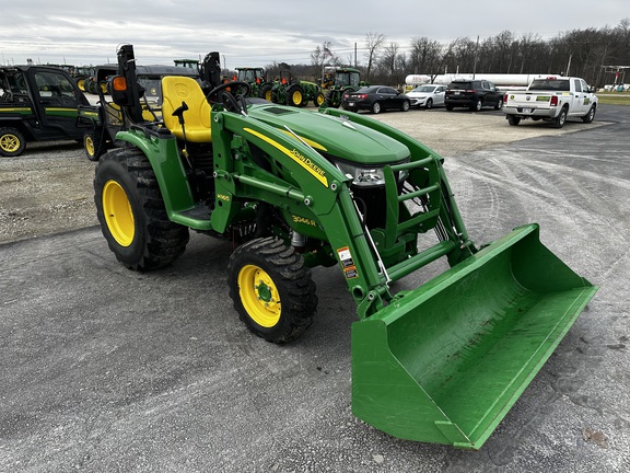 2015 John Deere 3046R Tractor Compact