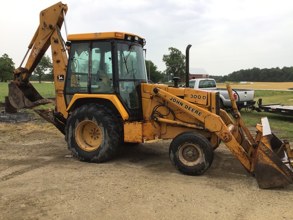 1993 John Deere 300D Tractor Loader Backhoe