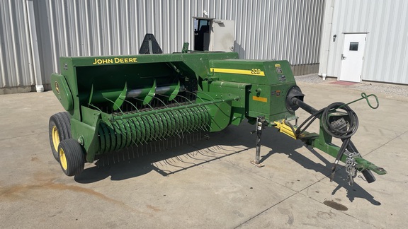 2017 John Deere 338 Baler/Square