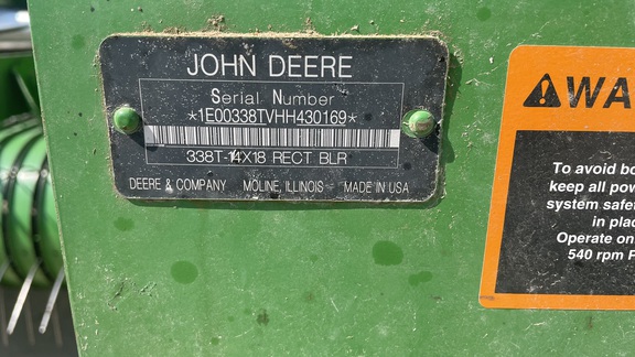 2017 John Deere 338 Baler/Square