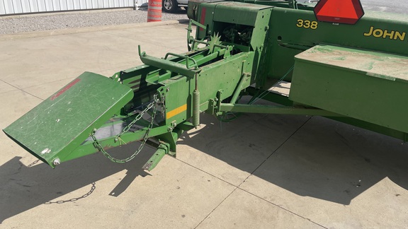 2017 John Deere 338 Baler/Square